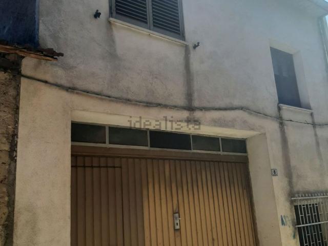 Villetta indipendente in vendita di 176 m² in Via Marconi, 13