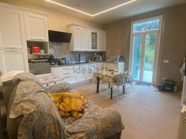 Villetta indipendente in vendita di 176 m² in Via Villa, 12