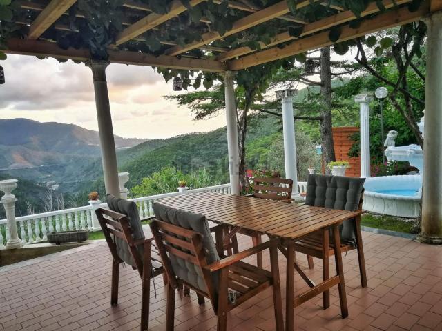 Villetta indipendente in vendita di 176 m² in Località Nansola, 1