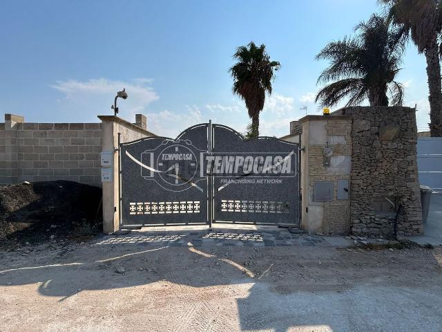 Villetta indipendente in vendita di 176 m² in Strada Comunale Spezzaferri, 5