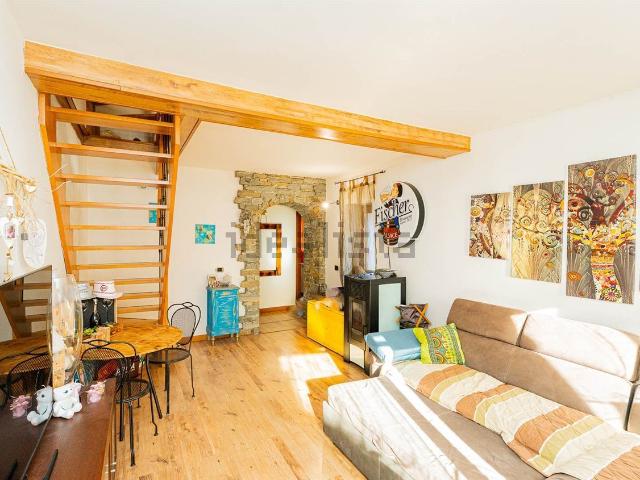 Villetta indipendente in vendita di 177 m² in Via Chiaro