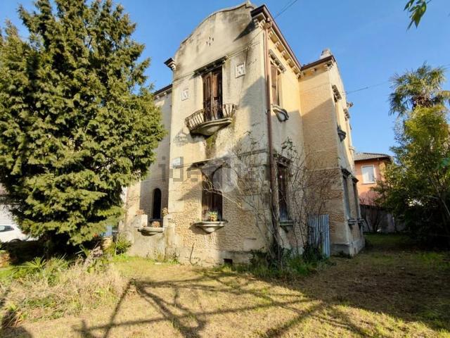 Villetta indipendente in vendita di 177 m² in Via Domenico Cimarosa, 1