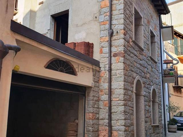 Villetta indipendente in vendita di 177 m² in Via Indipendenza, 26