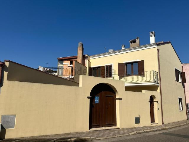 Villetta indipendente in vendita di 177 m² in Via Nazionale, 217