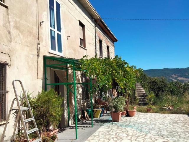 Villetta indipendente in vendita di 177 m² in Contrada Bisceglie