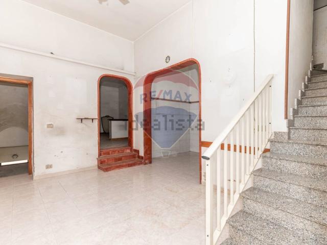 Villetta indipendente in vendita di 178 m² in Via Cavour
