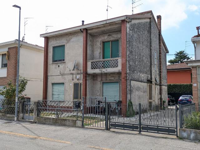 Villetta indipendente in vendita di 178 m² in Via G. Verdi, 4