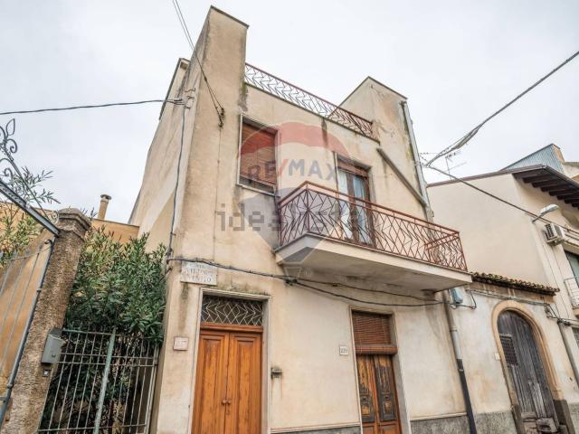 Villetta indipendente in vendita di 178 m² in Via Vittorio Veneto, 237