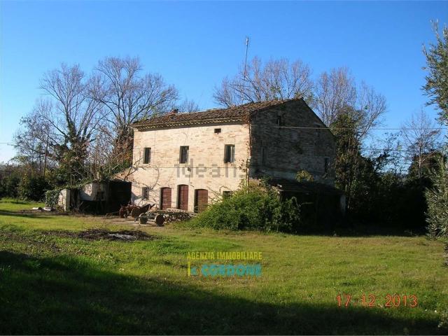 Villetta indipendente in vendita di 178 m² in Strada Fonte Carrà