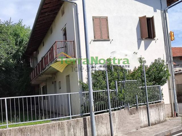 Villetta indipendente in vendita di 179 m² in Via Dante, 64