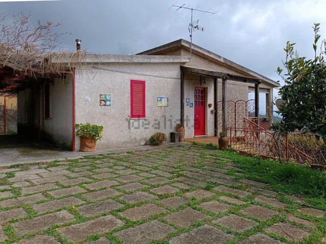 Villetta indipendente in vendita di 179 m² in Contrada Timpone
