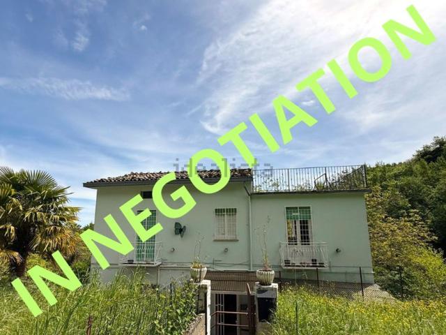 Villetta indipendente in vendita di 179 m² in Strada San Clemente, 46