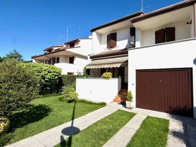 Villetta indipendente in vendita di 180 m²
