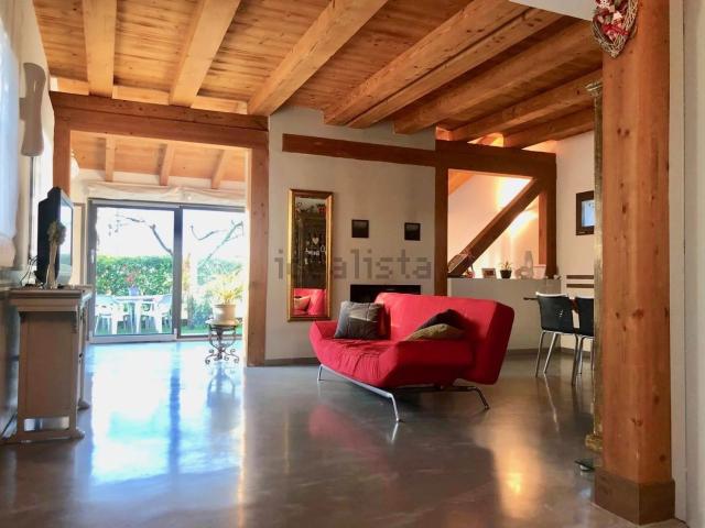 Villetta indipendente in vendita di 180 m²