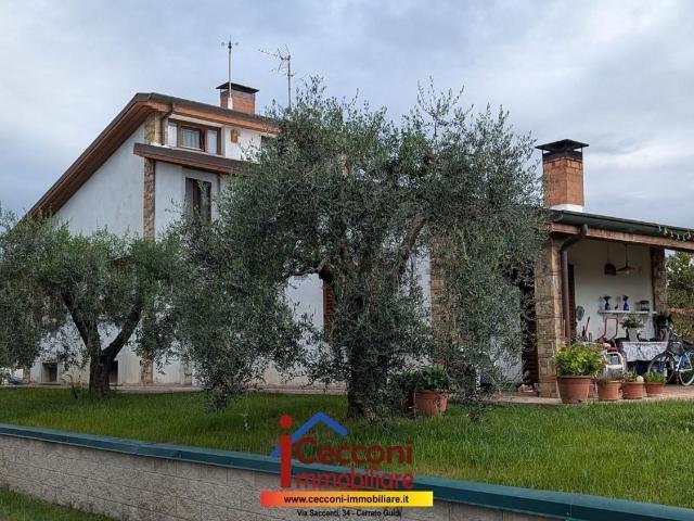 Villetta indipendente in vendita di 180 m²