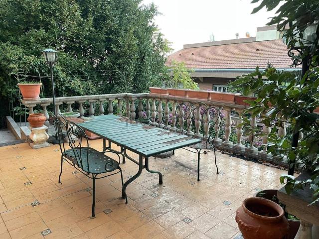 Villetta indipendente in vendita di 180 m²