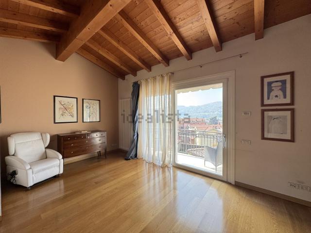 Villetta indipendente in vendita di 180 m²