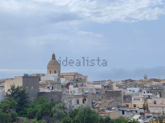 Villetta indipendente in vendita di 180 m² in Via Corrado Avolio, 38