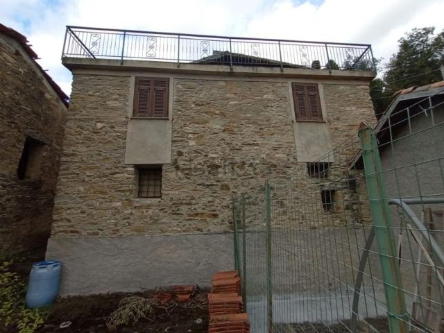 Villetta indipendente in vendita di 180 m² in Via Cavour, 93