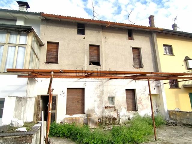 Villetta indipendente in vendita di 180 m² in Via Camillo Benso di Cavour