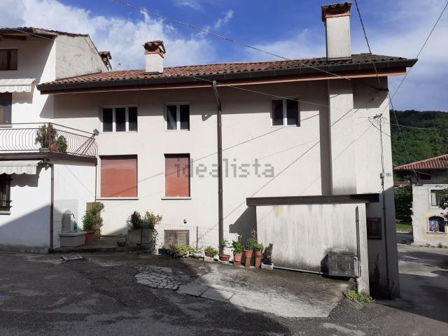 Villetta indipendente in vendita di 180 m² in Via Castello, 17