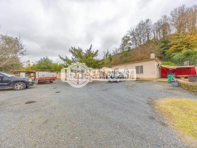 Villetta indipendente in vendita di 180 m² in Via Cuglieri
