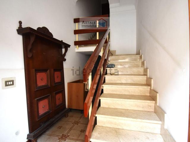 Villetta indipendente in vendita di 180 m² in Via Achille Vaccarisi