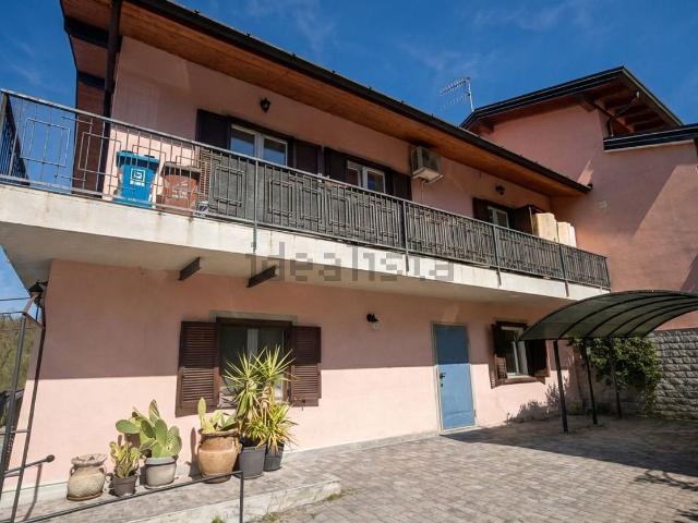 Villetta indipendente in vendita di 180 m² in Via al bisso 4, 4
