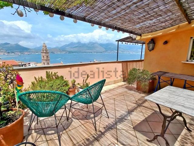 Villetta indipendente in vendita di 180 m² in Via Aragonese, 3