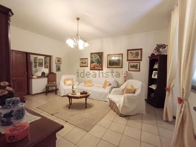 Villetta indipendente in vendita di 180 m² in Via Armando Diaz