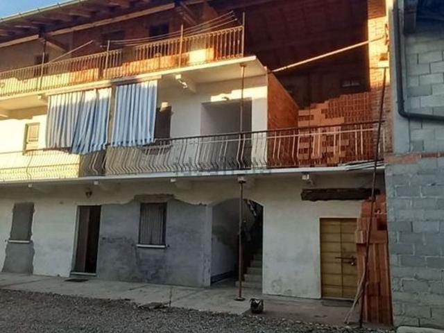 Villetta indipendente in vendita di 180 m² in Via Bogogno, 80