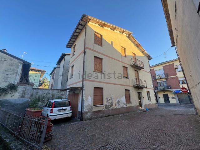 Villetta indipendente in vendita di 180 m² in Via Bologna