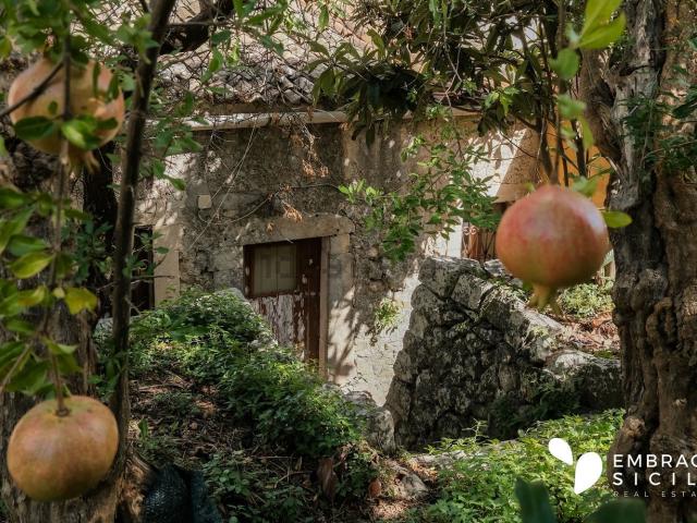 Villetta indipendente in vendita di 180 m² in Via Gaetano Italia