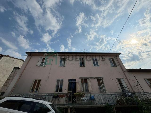 Villetta indipendente in vendita di 180 m² in Via Ghiaia