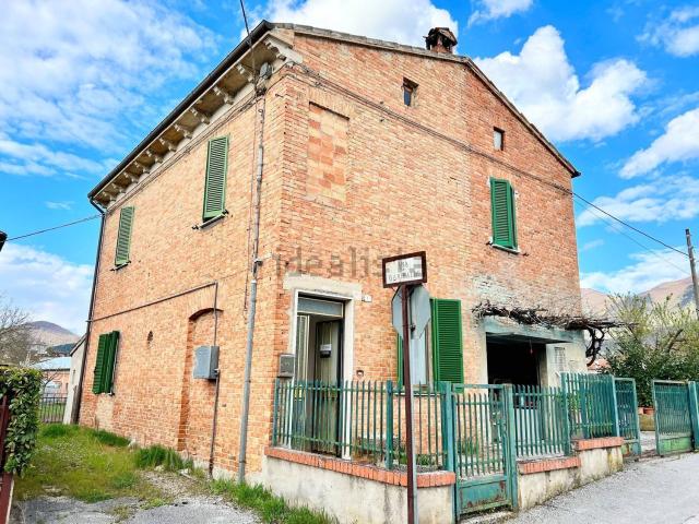 Villetta indipendente in vendita di 180 m² in Via Giuseppe Garibaldi