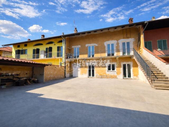 Villetta indipendente in vendita di 180 m² in Via Gioacchino Rossini