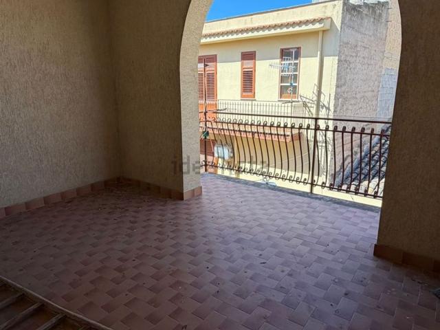 Villetta indipendente in vendita di 180 m² in Via Giovanni Meli