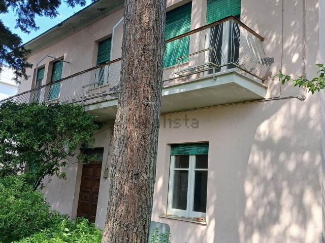 Villetta indipendente in vendita di 180 m² in Via Gissi