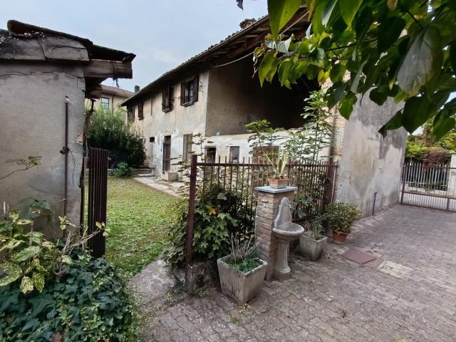 Villetta indipendente in vendita di 180 m² in Via Guglielmo Marconi