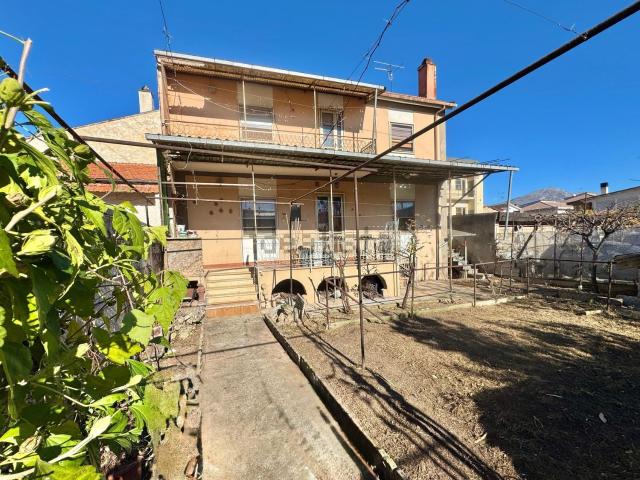 Villetta indipendente in vendita di 180 m² in Via Don Giovanni Minzoni