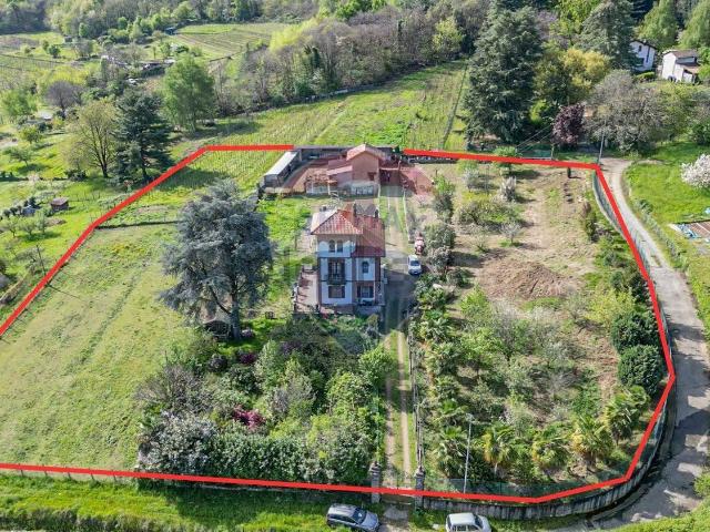 Villetta indipendente in vendita di 180 m² in Via Dorzano, 20