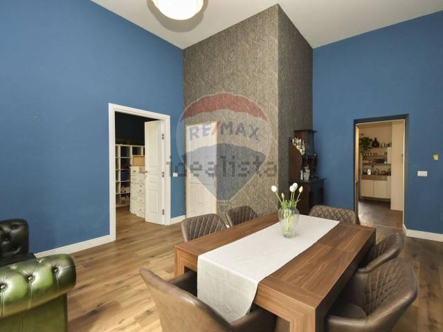 Villetta indipendente in vendita di 180 m² in Via Dafnica, 284