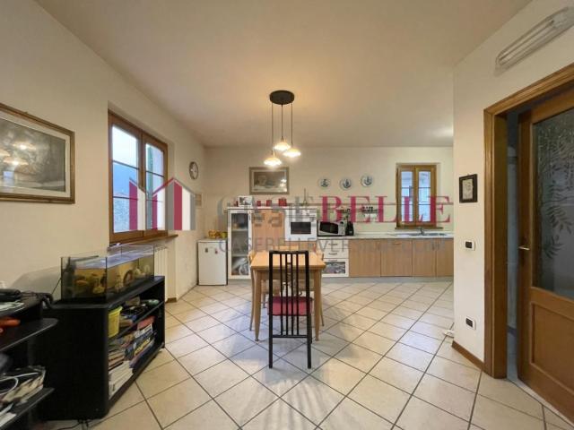 Villetta indipendente in vendita di 180 m² in Via dei Lemmetti, 50