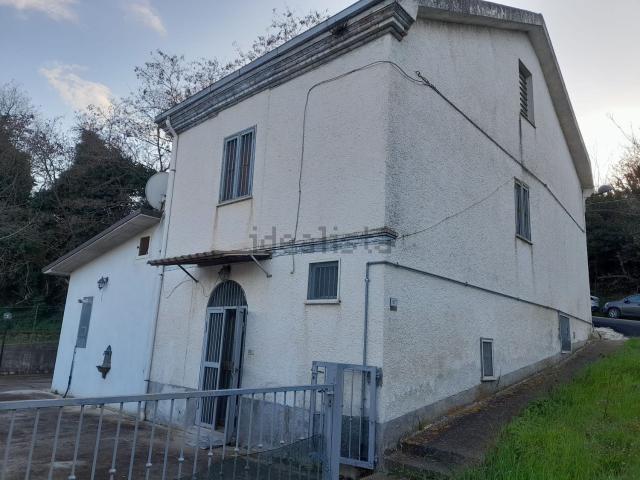 Villetta indipendente in vendita di 180 m² in Via dei Pozzi