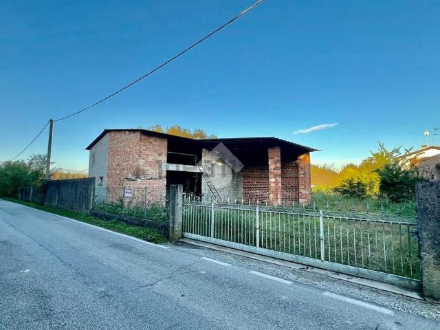 Villetta indipendente in vendita di 180 m² in Via del Bosco