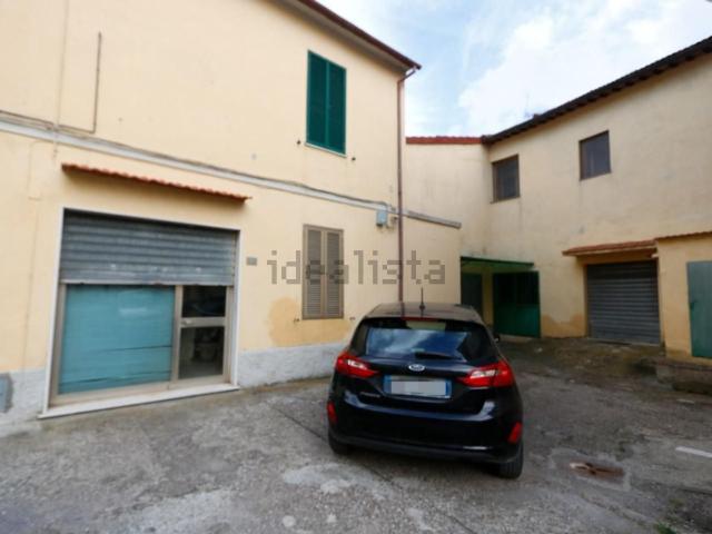 Villetta indipendente in vendita di 180 m² in Via di Mezzo Nord