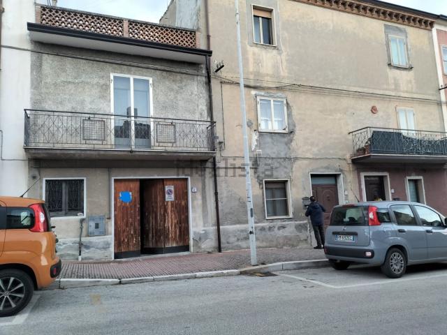 Villetta indipendente in vendita di 180 m² in Via Olmo D&apos Ettore