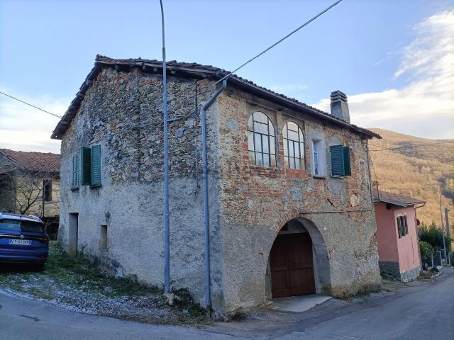 Villetta indipendente in vendita di 180 m² in Via Lautro, 33