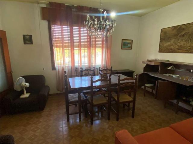 Villetta indipendente in vendita di 180 m² in Via Luigi Cadorna