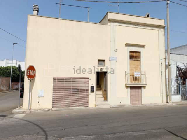 Villetta indipendente in vendita di 180 m² in Via Madonnella, 3